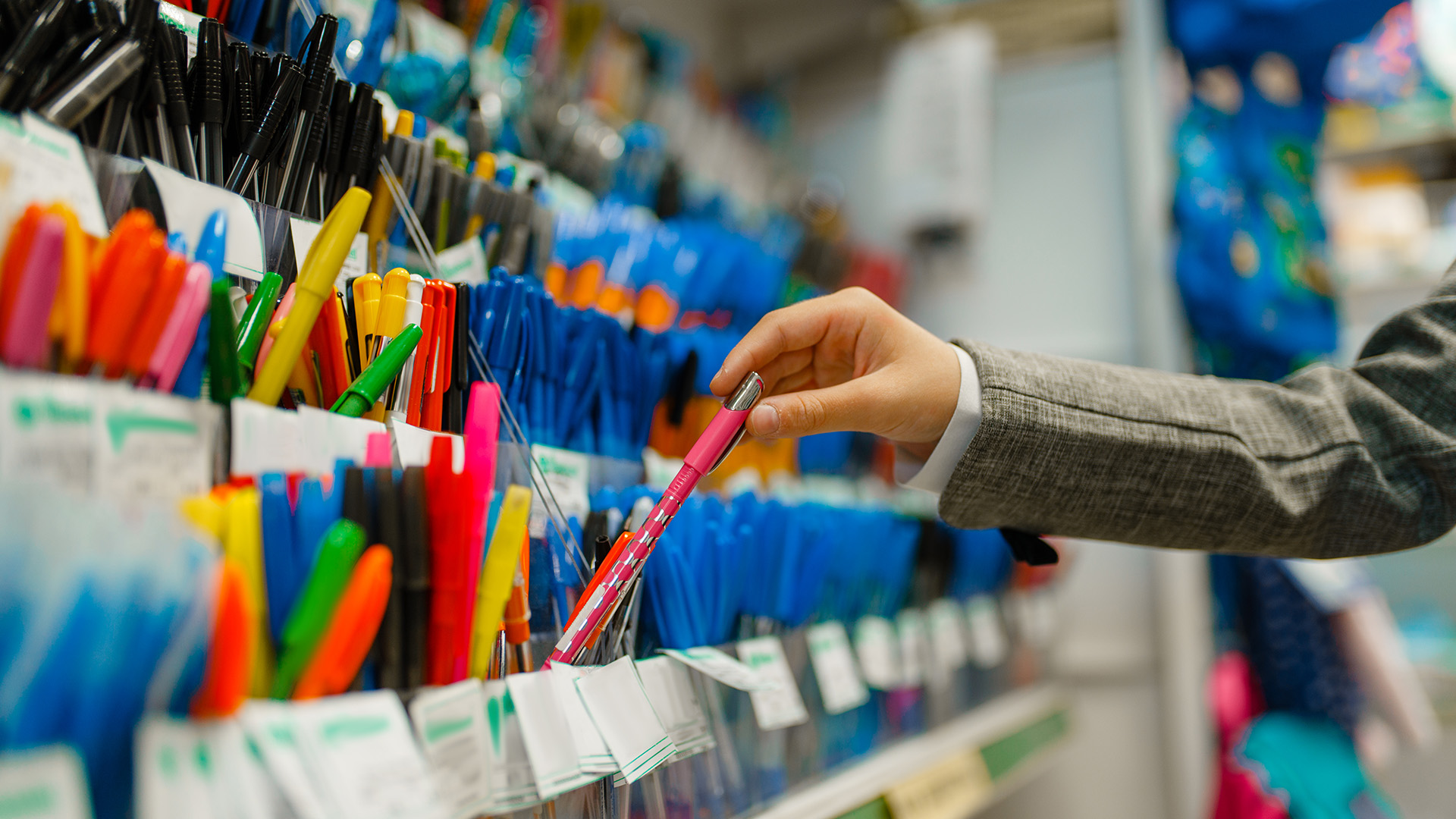 Kırtasiye Mağazaları Tasarım ve Uygulamaları (8)